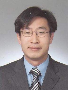 Researcher Kim, Woong photo