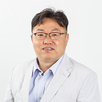 Researcher Yoon, Myong geun photo