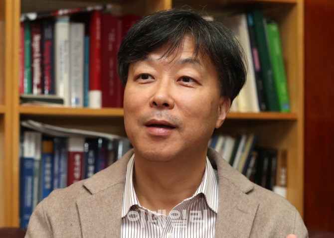 Researcher Cho, Myeong Hyeon photo